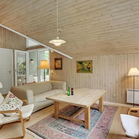 Feriehus Lovely In With Wifi